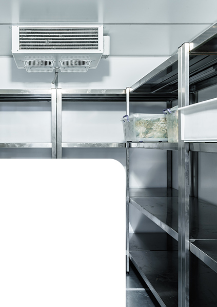 Soğuk oda panelleri ve kapı contaları Soğuk hava deposu panel duvarları ve kapı sistemi genel görünüm